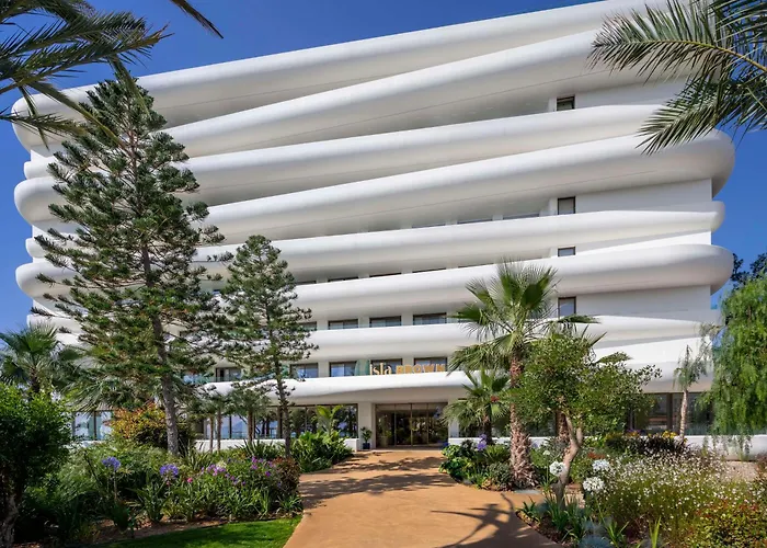 Isla Brown Corinthia Resort & Spa, Curio Collection By Hilton