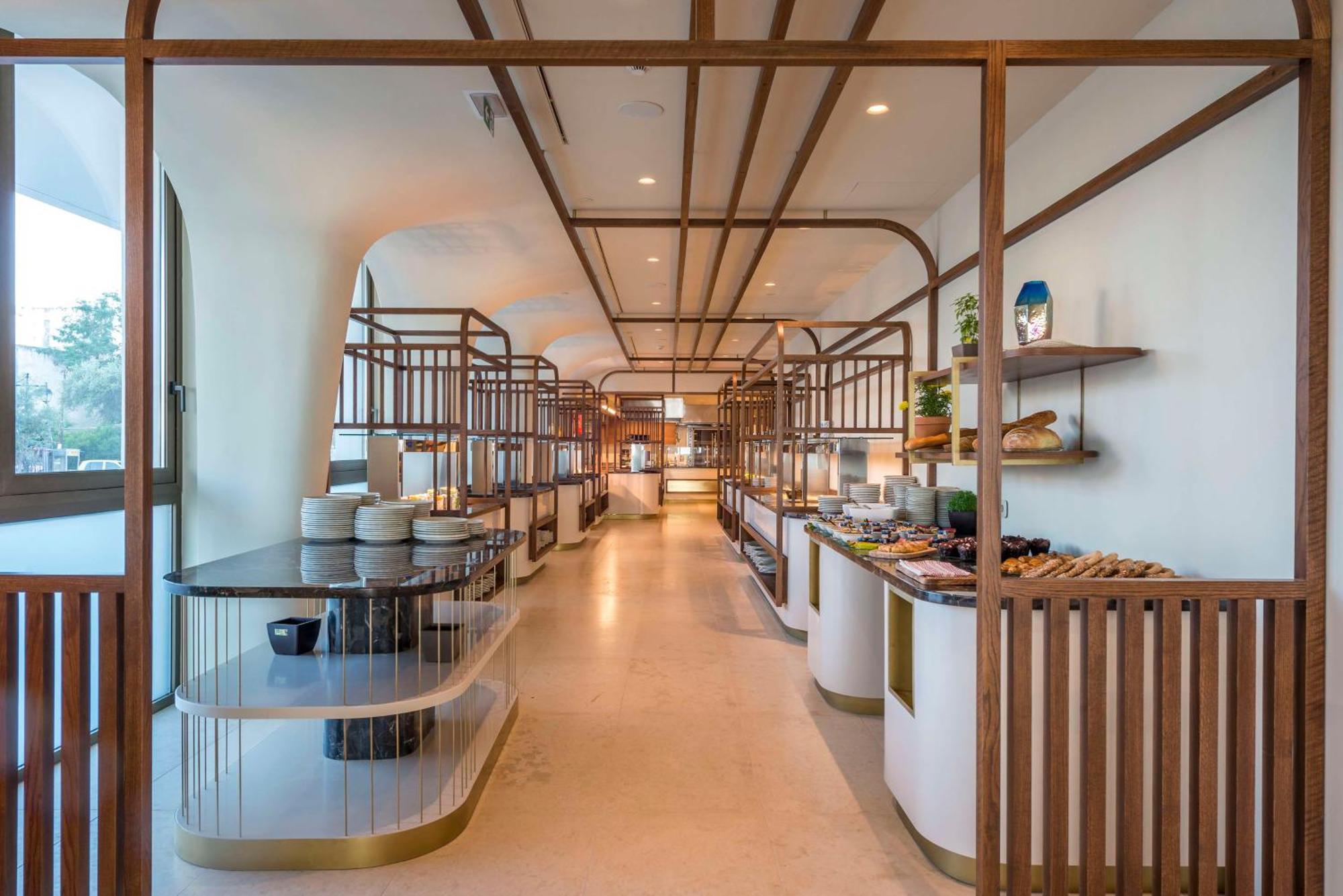 Isla Brown Corinthia & Spa, Curio Collection By Hilton Agioi Theodoroi